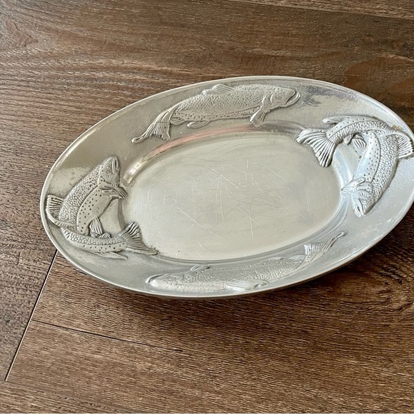 Silver Fish Embossed Oval Platter - Picture 1 of 11